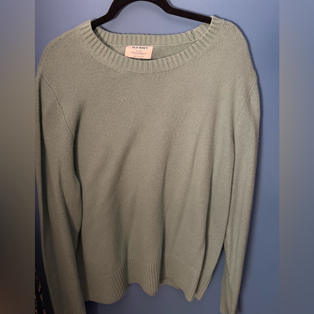 Old Navy Women's Light Blue Crew Neck Sweater